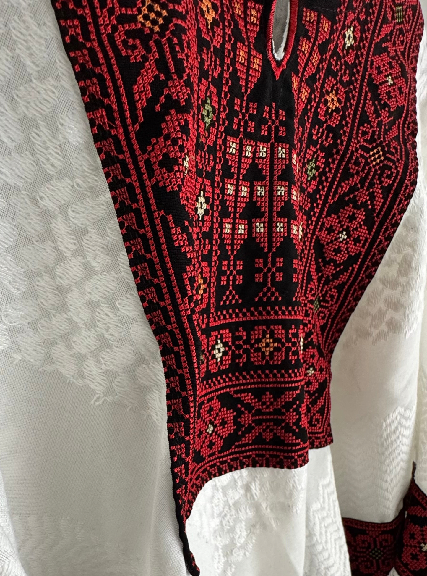 Poncho of Palestine | All White Kufiya (Keffiyeh) - Tatreez β Made in Jordan