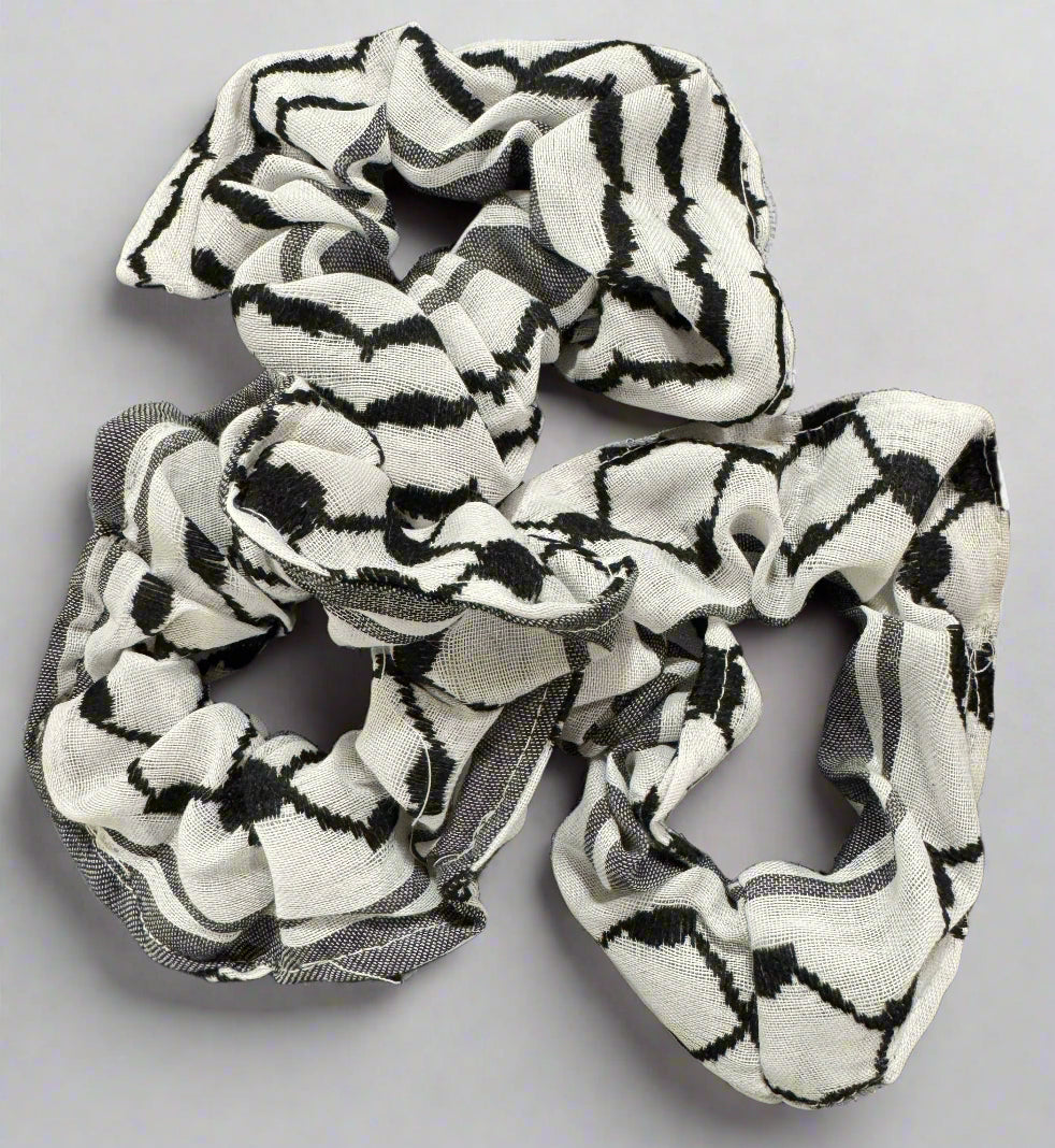 Kufiya Scrunchie - Classic | Palestinian Hair Ties