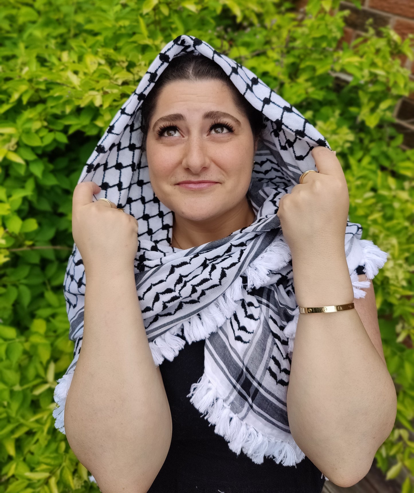 Royal Kufiyyah – Traditional Palestinian Black & White Scarf | Premium 52"x52" Size with Artisanal Fringing