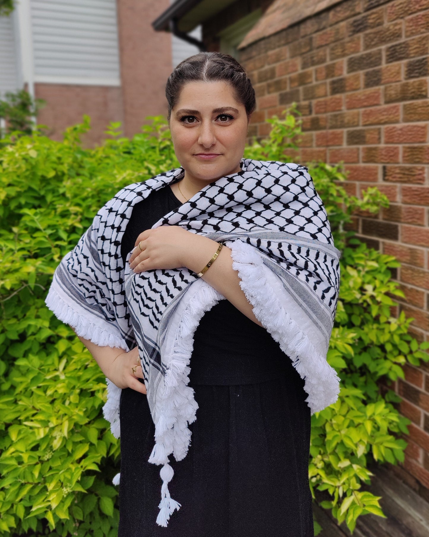 Royal Kufiyyah – Traditional Palestinian Black & White Scarf | Premium 52"x52" Size with Artisanal Fringing