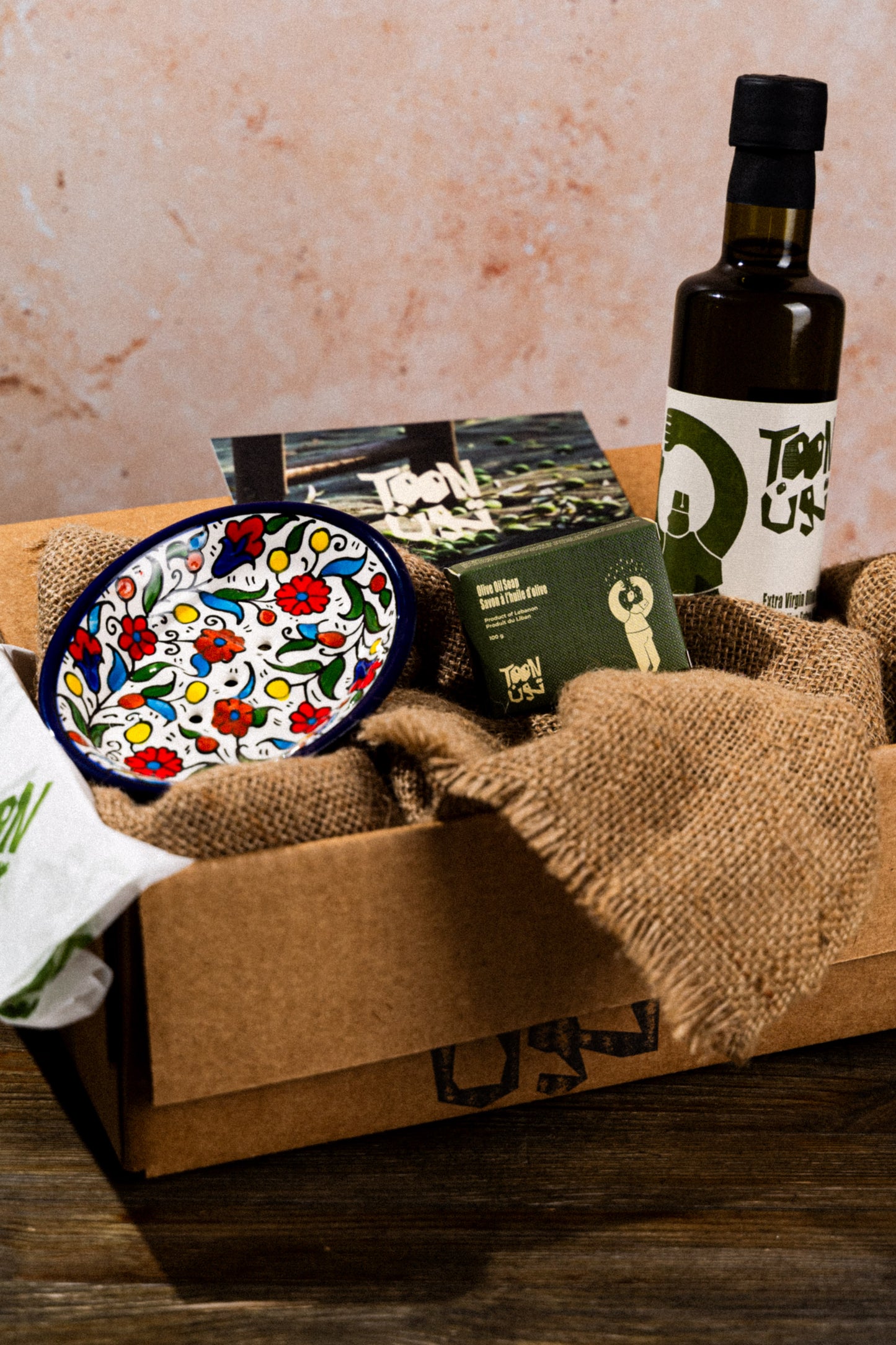 Gift Set - Rawa' "Serenity" | Olive Oil Soap, Ceramic Soap Dish, Olive Oil